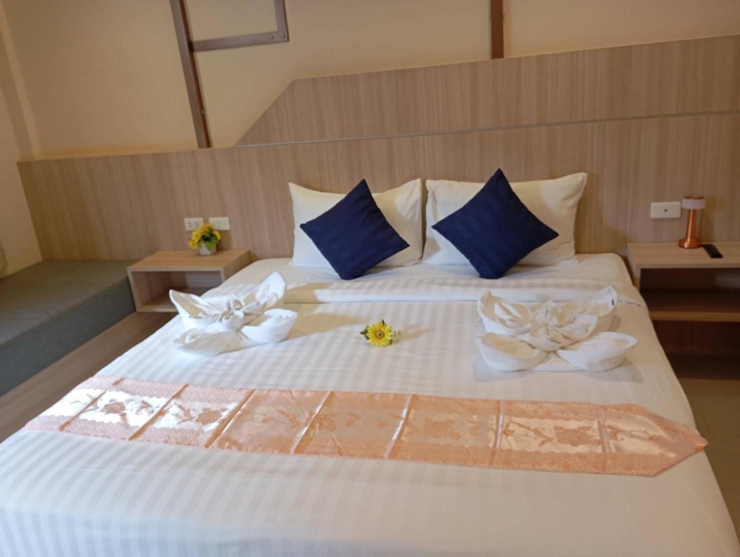The Way Patong Hotel Exterior foto